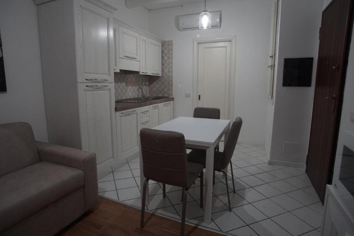 Ferienwohnung L'Orchidea Bianca Cagliari Exterior foto